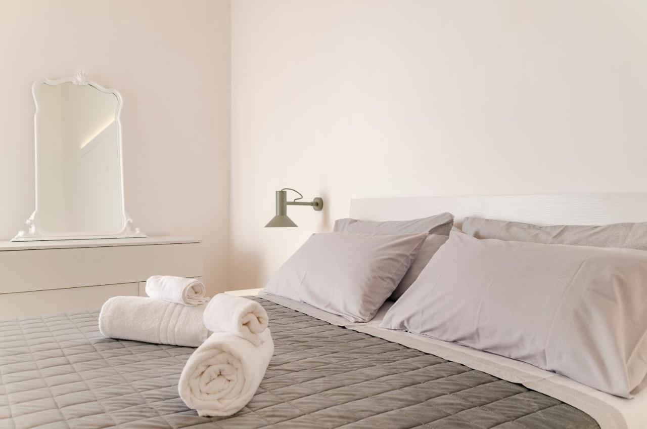 Апартаменты Apulialux Marietta Luxury House - Centro Storico Бриндизи Экстерьер фото